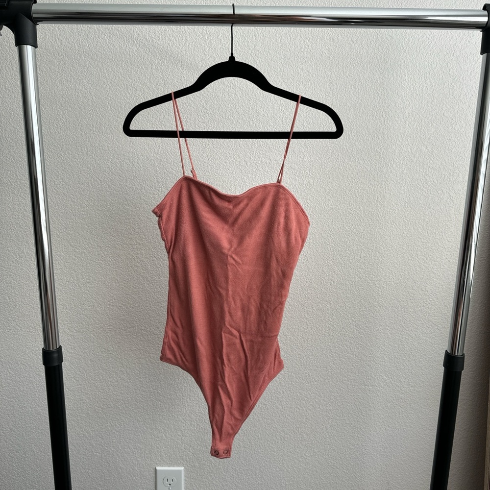 Hollister Dusty Rose Ribbed Bodysuit